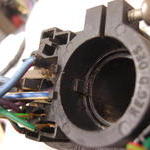 Not the tab to align on the slot be careful of th